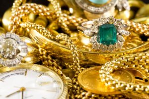 Como vender joias de ouro partidas ou amassadas?